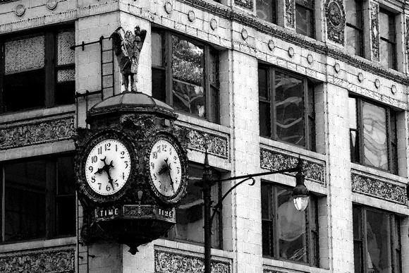 Chicago Clock b&w